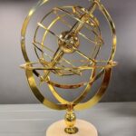 MERMER KAİDELİ DÜNYA OBJE ALTIN